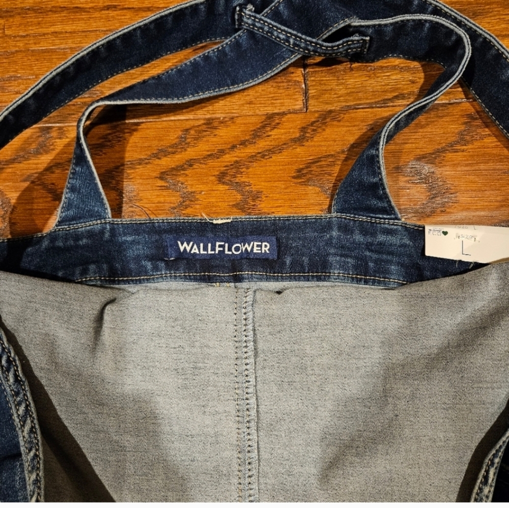 NWT WALLFLOWER Junior's Denim Overalls - Size Large - Picture 8 of 11